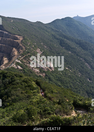 Dh JARDINES LOOKOUT HONG KONG Chinese gli escursionisti a piedi il sentiero di Wilson Tai Tam country park Foto Stock