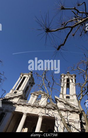 In cerca di dettagli architettonici di St John Smith Square, Westminster Chiesa & musica classica dal vivo venue, Westminster, Regno Unito Foto Stock