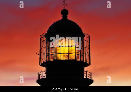 Il Portogallo, Algarve: Romantico tramonto al faro San Vincenzo a Capo San Vincenzo Foto Stock