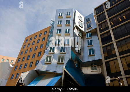 Edificio moderno del MIT di Cambridge Foto Stock