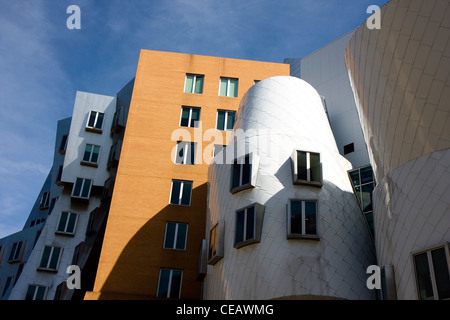 Edificio moderno del MIT di Cambridge Foto Stock