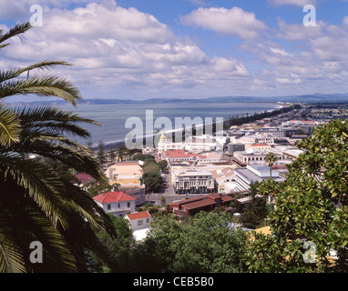 Lungomare della città e Hawke Bay, Napier, Hawke's Bay Regione, Nuova Zelanda Foto Stock