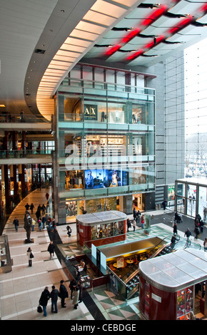 Interno del Time Warner Center a Columbus Circle a Manhattan Foto Stock