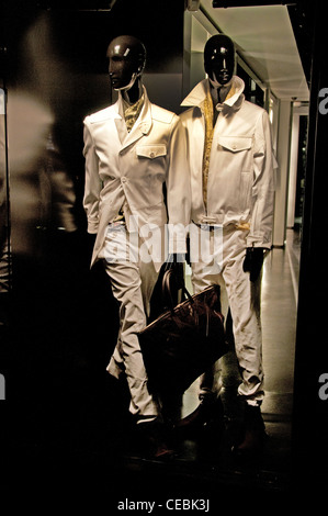 Yves Saint Laurent Parigi Francia fashion designer degno Rue Faubourg Saint Honoré Foto Stock