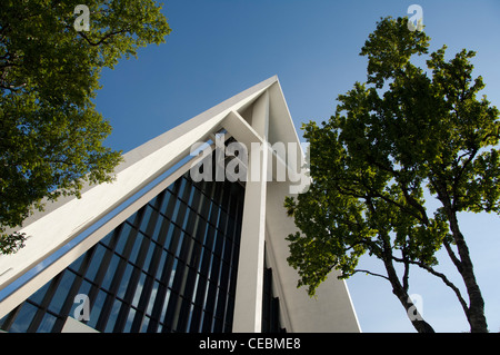 Norvegia tromso. 'Gateway per l'artico' che si trova al di sopra del circolo polare artico. attrazione famosa cattedrale artica, anteriore esterno. Foto Stock