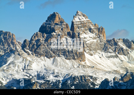 Tre Cime di Lavaredo vista dal Faloria ski lift a Cortina d'Ampezzo , Italia Foto Stock