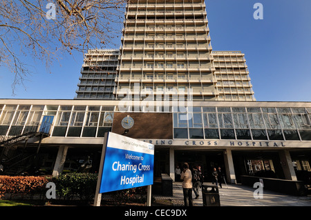 Esterno di Charing Cross hospital ,London REGNO UNITO Foto Stock