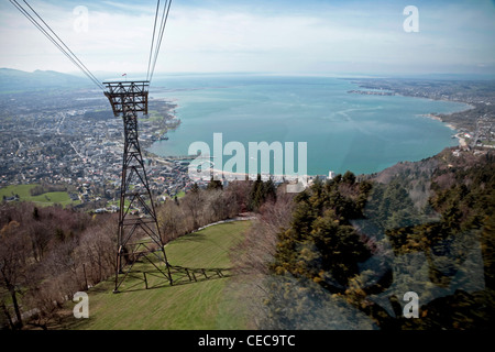 Vista dalla Pfaender vicino a Bregenz in Austria sul Lago di Costanza in primavera Foto Stock