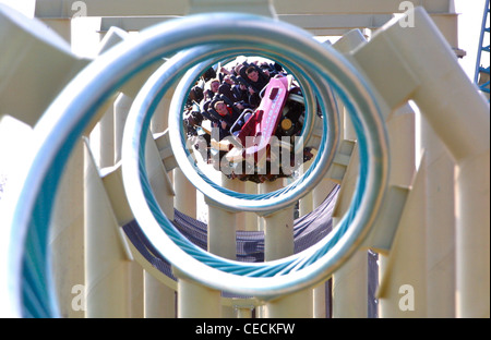 Il colosso roller coaster a Thorpe Park, Regno Unito Foto Stock