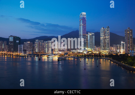 Vista di Nina torri, Tseun Wan, Nuovi Territori di Hong Kong, Cina Foto Stock