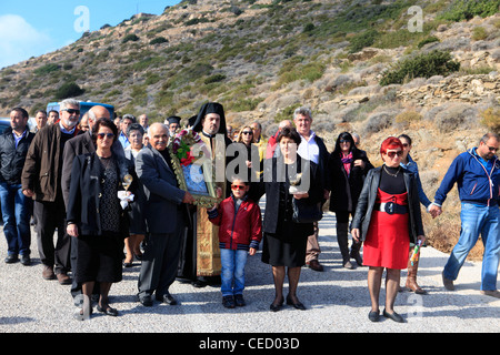 Grecia CICLADI sikinos un festival religioso Foto Stock