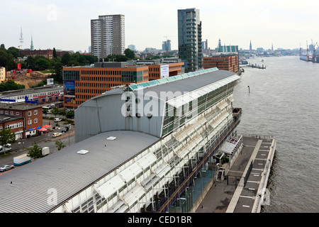 Crociera terminale e il mercato del pesce, Amburgo, Germania Foto Stock