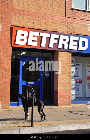 Betfred betting shop,Middle Street, Consett, Co Durham, England, Regno Unito Foto Stock