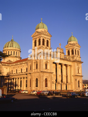 Cattedrale del Santissimo Sacramento al tramonto, Barbadoes Street, Christchurch, regione di Canterbury, Nuova Zelanda Foto Stock