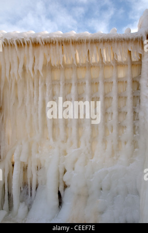 Icy traliccio metallico, Odessa, Ucraina, Europa orientale Foto Stock