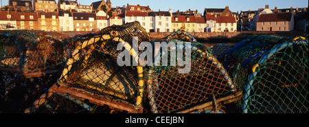 Lobster cantre presso il St Monans Harbour, Fife Foto Stock