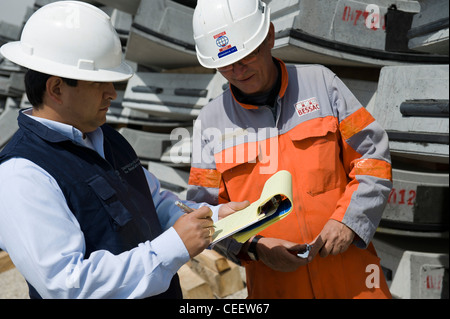 Le guardie di sicurezza al lavoro intorno a Bogotà, Columbia Foto Stock