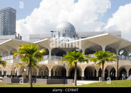 Masjid Asy-Syakirin moschea musulmana in Kuala Lumpur City Centre Park Malaysia Foto Stock