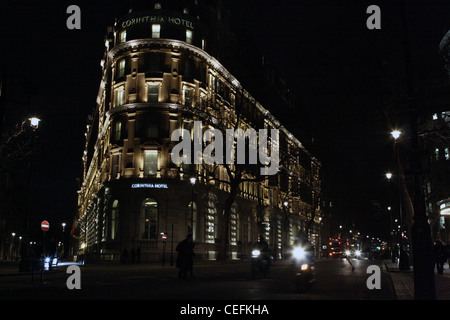 Una luce bassa vista del Corinthia Hotel in Northumberland Avenue, Westminster, London Foto Stock