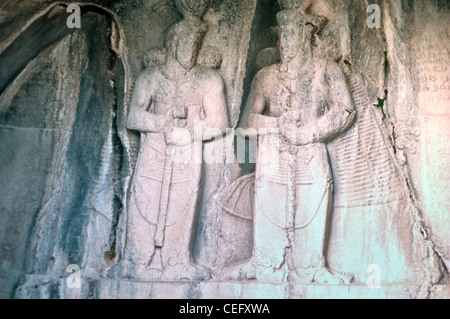 IRAN, KERMANSHAH: Bassorilievo carving da Taq-i-Bustan. Taqwasân o Taq-e Bostan o Taq-i-Bustan. Foto Stock