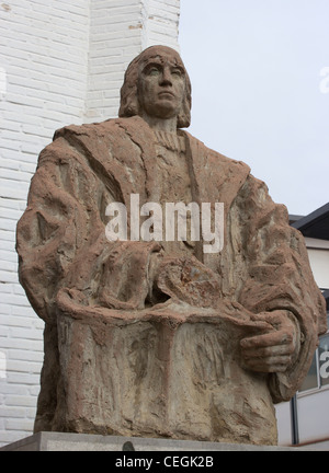 Santa Fé, Granada, Andalusia. Statua di Cristoforo Colombo , 1451 - ,1506. Italian explorer, colonizzatore e navigatore. Foto Stock