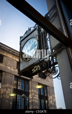 Sera orologio Standard Foto Stock