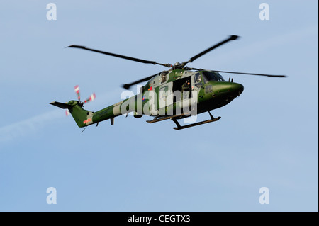 Esercito elicottero lynx in arrivo a terra Foto Stock