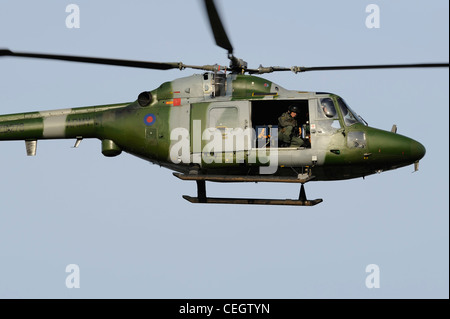 Esercito elicottero lynx in arrivo a terra Foto Stock