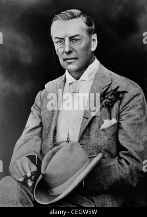 Foto d'epoca circa 1890s di statista inglese Joseph Chamberlain (1836 - 1914). Foto Stock