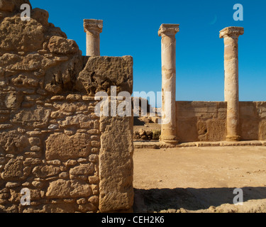 CY - NEA PAPHOS: Tempio rimane presso il parco archeologico (Kato Pafos) Foto Stock