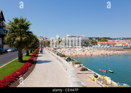 Foto della famosa spiaggia nella città di Cascais, Portogallo Foto Stock