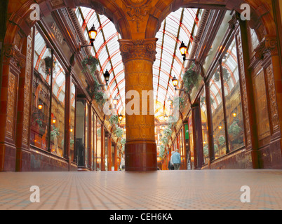 Architettura vittoriana Central Arcade shopping mall a Newcastle upon Tyne Regno Unito Foto Stock