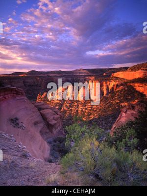 Forni a coke a sunrise come osservato da RIM Road in Colorado National Monument vicino a Grand Junction, Colorado, STATI UNITI D'AMERICA Foto Stock