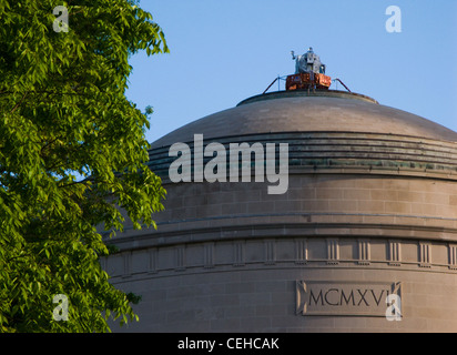 Gli hacker hanno collocato un modello del modulo lunare "Eagle" Apollo 11 sulla Grande cupola del MIT il 5/17/09, prima del 40° anniversario dello storico atterraggio sulla Luna dell'Apollo 11. Foto Stock