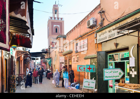 Derb Dabachi off Djemaa el Fna nel quartiere Medina, Marrakech, Marocco, Africa del Nord Foto Stock