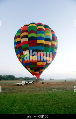 Bill Harrops Balloon Safaris,Magaliesberg,nord ovest della provincia Foto Stock