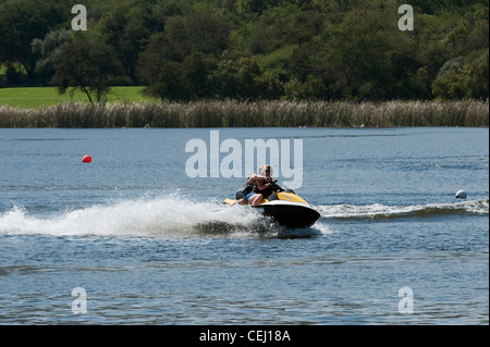 Barca su Sun City Dam,Sun City,nord ovest della provincia Foto Stock