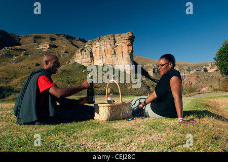 Coppia avente un picnic,Golden Gate National Park,Free Provincia Stato Foto Stock