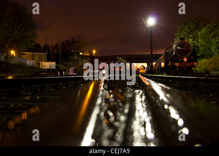 Angolo basso Loughborough locomotiva capannone motore, Great Central Railway, Autunno Gala vapore 2011 Foto Stock