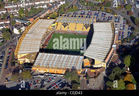 Immagine aerea del campo da calcio del Wolverhampton Wanderers FC Molineux Stadium Foto Stock