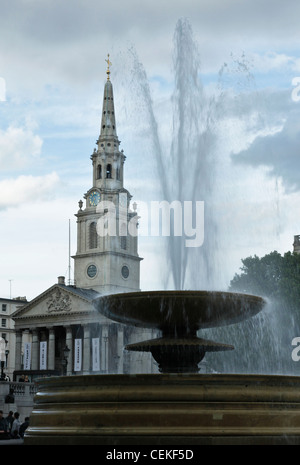 Fontana di Trafalgar Square, Londra Foto Stock