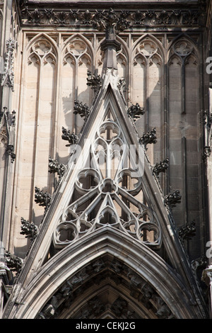 Germania, Colonia, la cattedrale di Colonia, facciata sud, Portale di Gereon, portale a destra, Gable Foto Stock