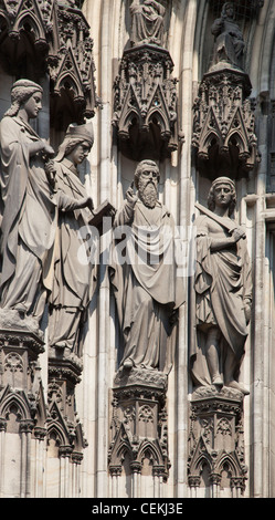 Germania, Colonia, la cattedrale di Colonia, facciata sud, portale a destra, Portale di Gereon, stipite scultura Foto Stock