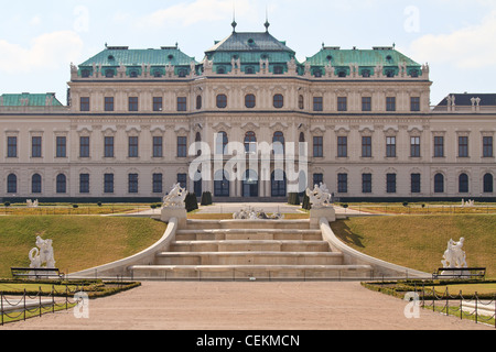 Il Palazzo del Belvedere, vista dal giardino, Vienna, Austria Foto Stock