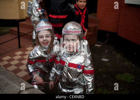 Purim Celebrazioni in Stamford Hill nel Hasidic comunità ebraica Foto Stock
