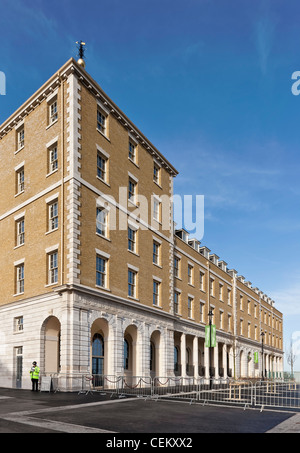 Little Waitrose store in Poundbury, parte di thr ducato di Cornovaglia. Foto Stock