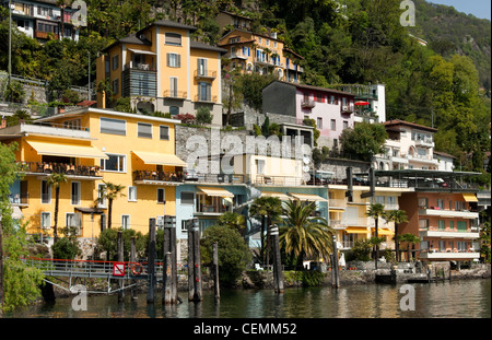 Il comune di Ronco sopra Ascona sulle rive del Lago Maggiore, Ticino, Svizzera Foto Stock