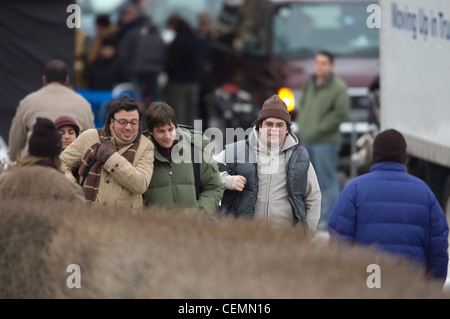 Jim Sturgess, Sam Golzari, e Josh Gad sul set di '21' Foto Stock