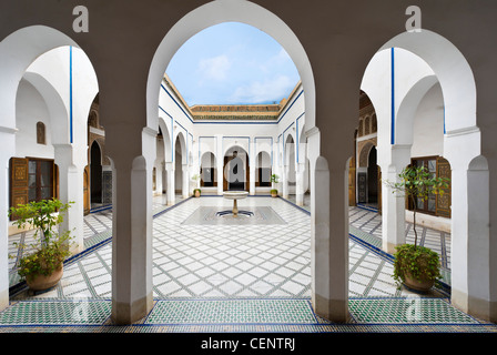 "La Petite Cour" nel cortile del Palazzo della Bahia, Marrakech, Marocco, Africa del Nord Foto Stock