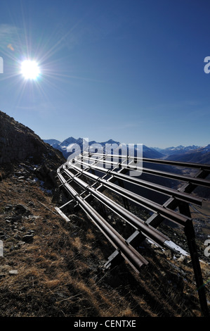 Protezione di valanghe, Munt Baselgia, Zernez, Engadina Bassa fino, Engadina, Grigioni, Svizzera Foto Stock